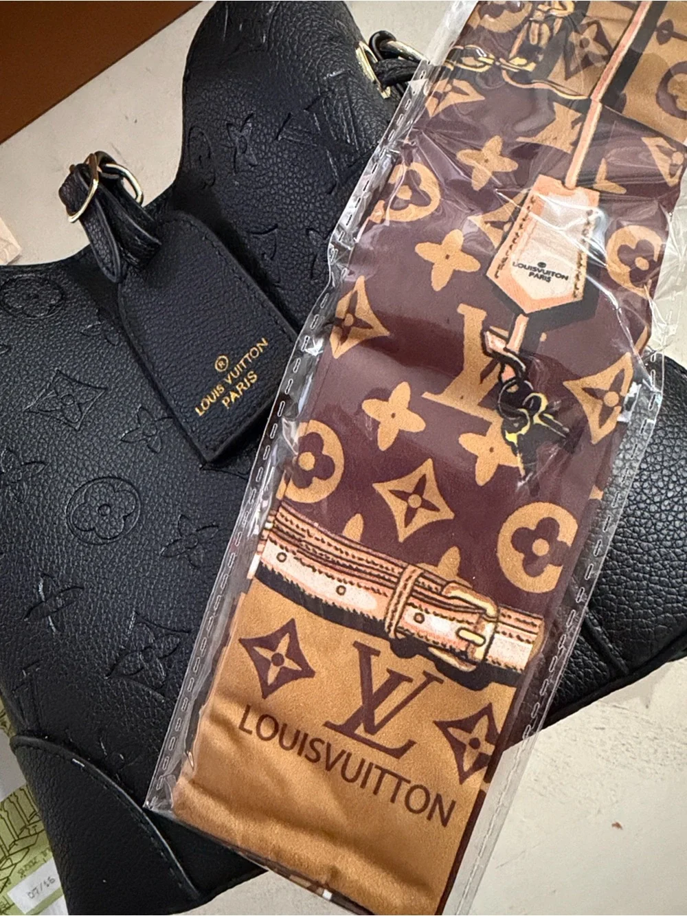 Black fashion purse